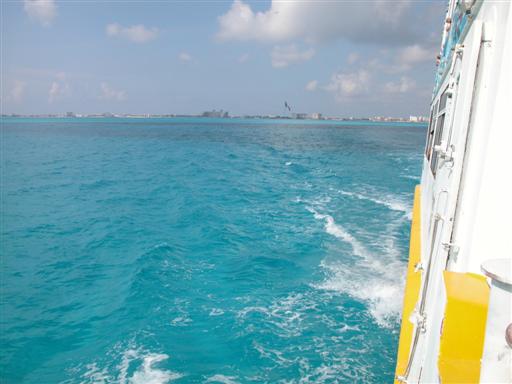 ferry to isla mujeres